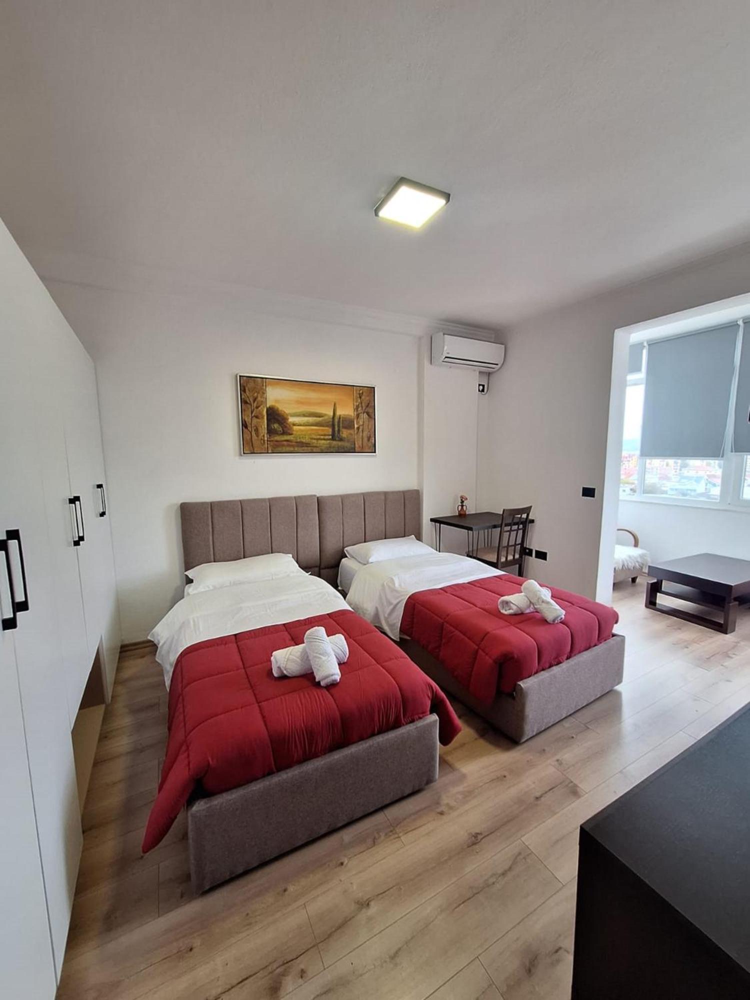 Albania Apartment Near Tirana City Center Double Or Twin Bed 外观 照片