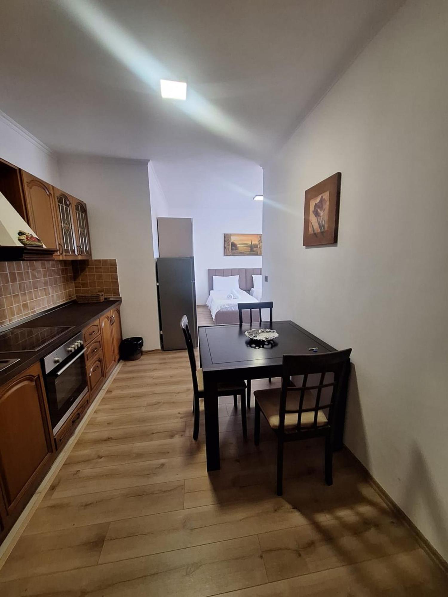Albania Apartment Near Tirana City Center Double Or Twin Bed 外观 照片