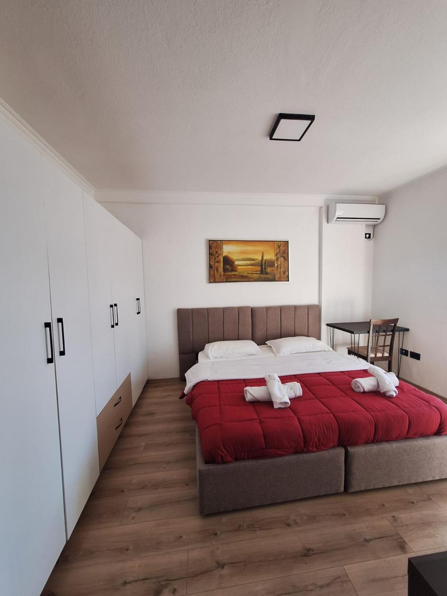 Albania Apartment Near Tirana City Center Double Or Twin Bed 外观 照片